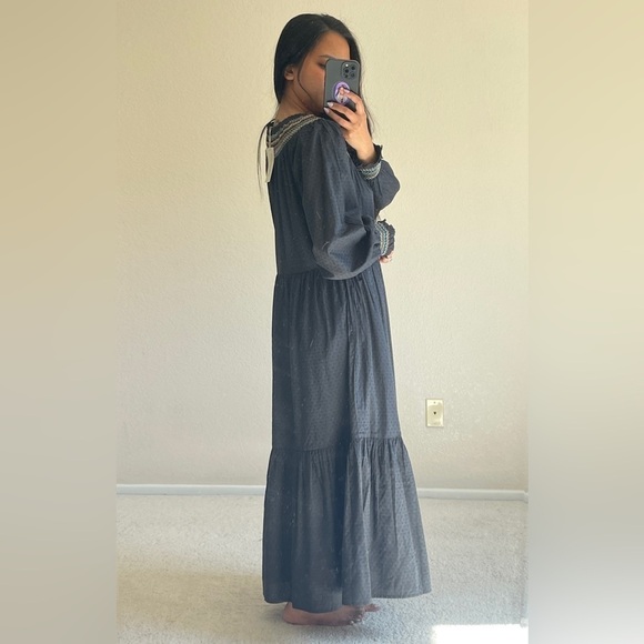 BIN#27 - UNIVERSAL THREAD Women’s Small Black Longsleeved Tiered Dress - Picture 6 of 6